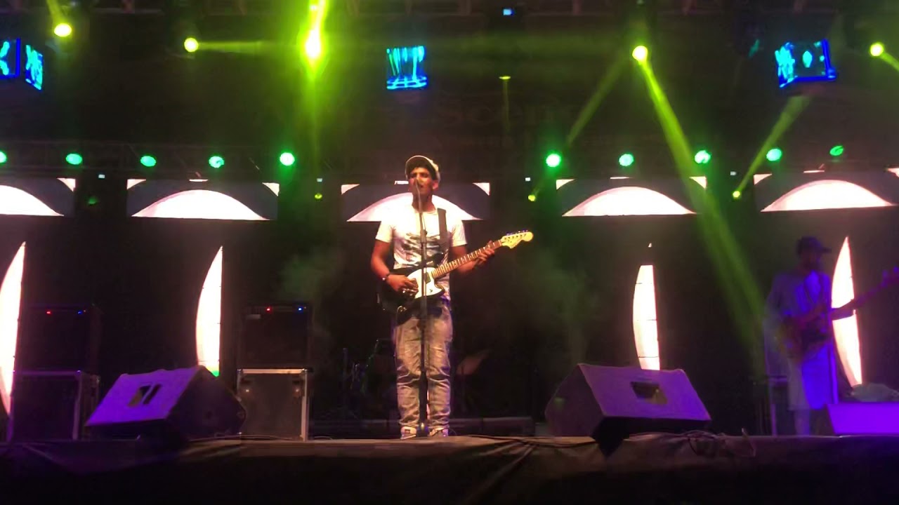 DOUDOU AVEC BAMA ART AU NORT DU PAYS EN CONCERT A BAMAKO SUR LA PLACE DE CINQUANTENAIRE