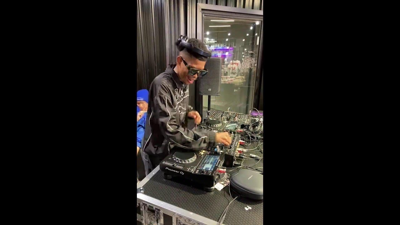 Sportscene  dj series with Asiscs