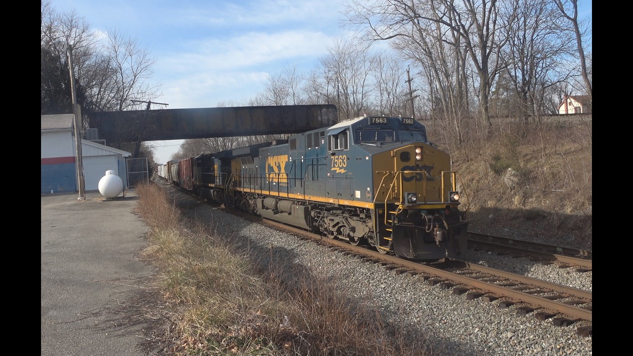 [HD] CSX, NS, Amtrak, & MARC Action in Shenandoah Junction, WV 1-8-26 (feat. DODX Caboose & more)
