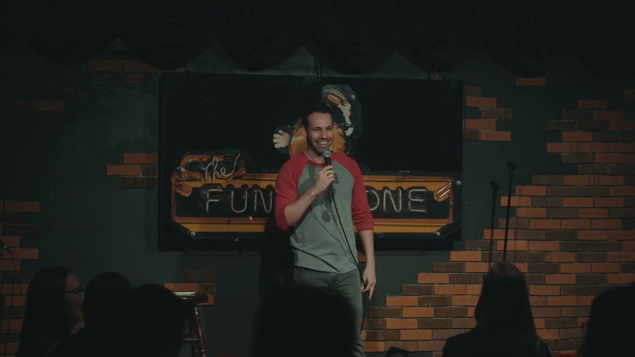Andy Hamilton - Friday hosting set - STL FUNNY BONE