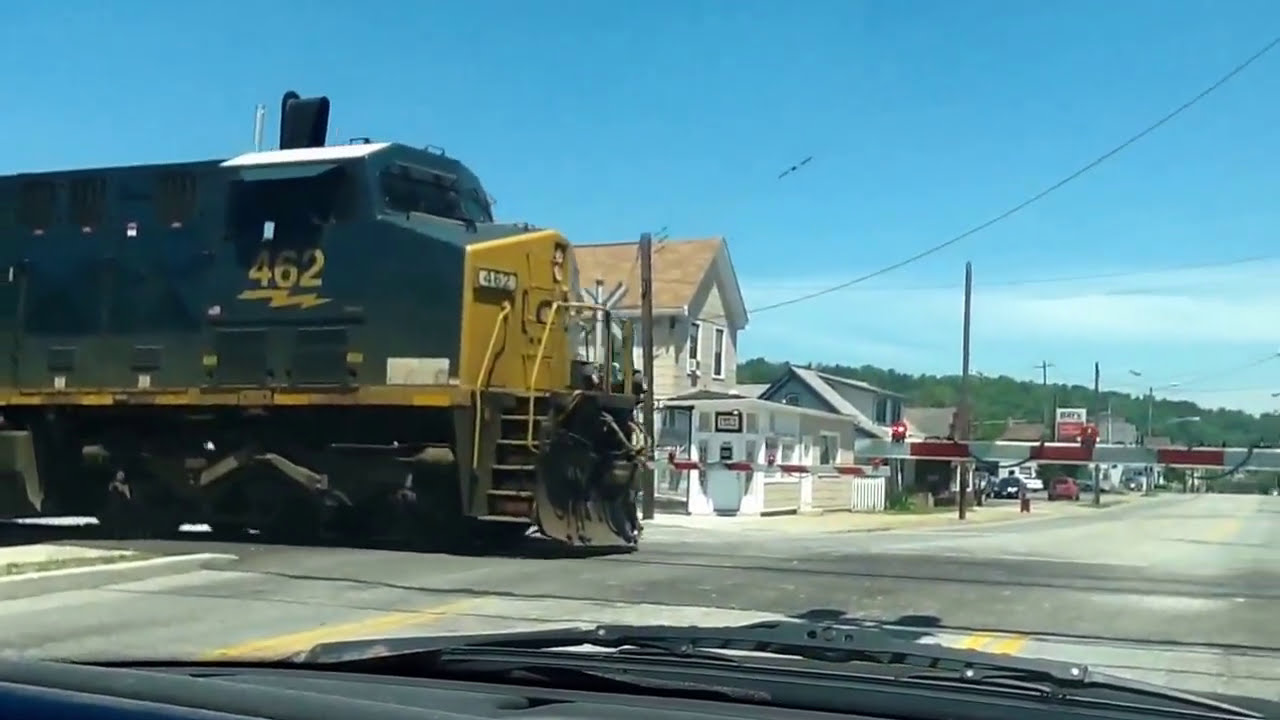 CSX Freight Train - Decoursey Ave