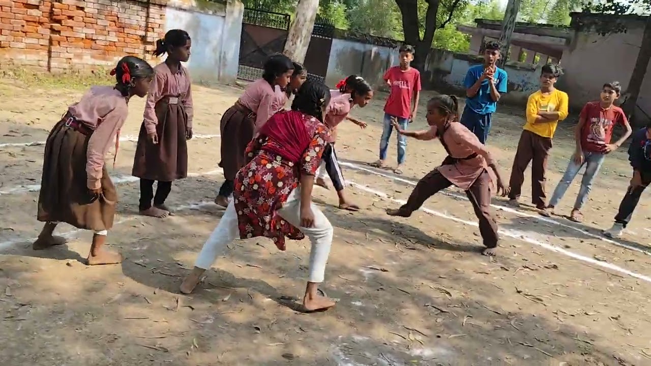 #कबड्डी बालिका वर्ग में प्राथमिक विद्यालय पूरे तकी और नसीराबाद में कांटे का टक्कर।।