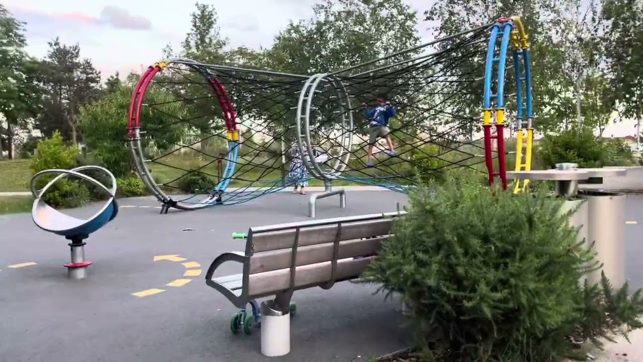 How looks like new Southall park in London