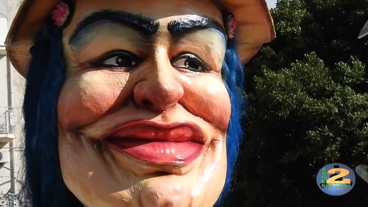 Carnevale di Sciacca 2024 - Lavori in corso - Carri in fase di Montaggio