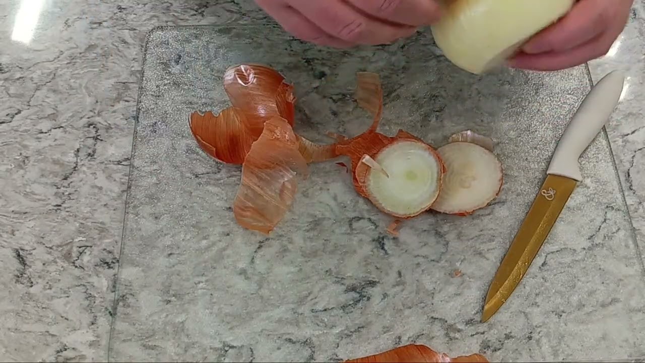 How to cut an onion