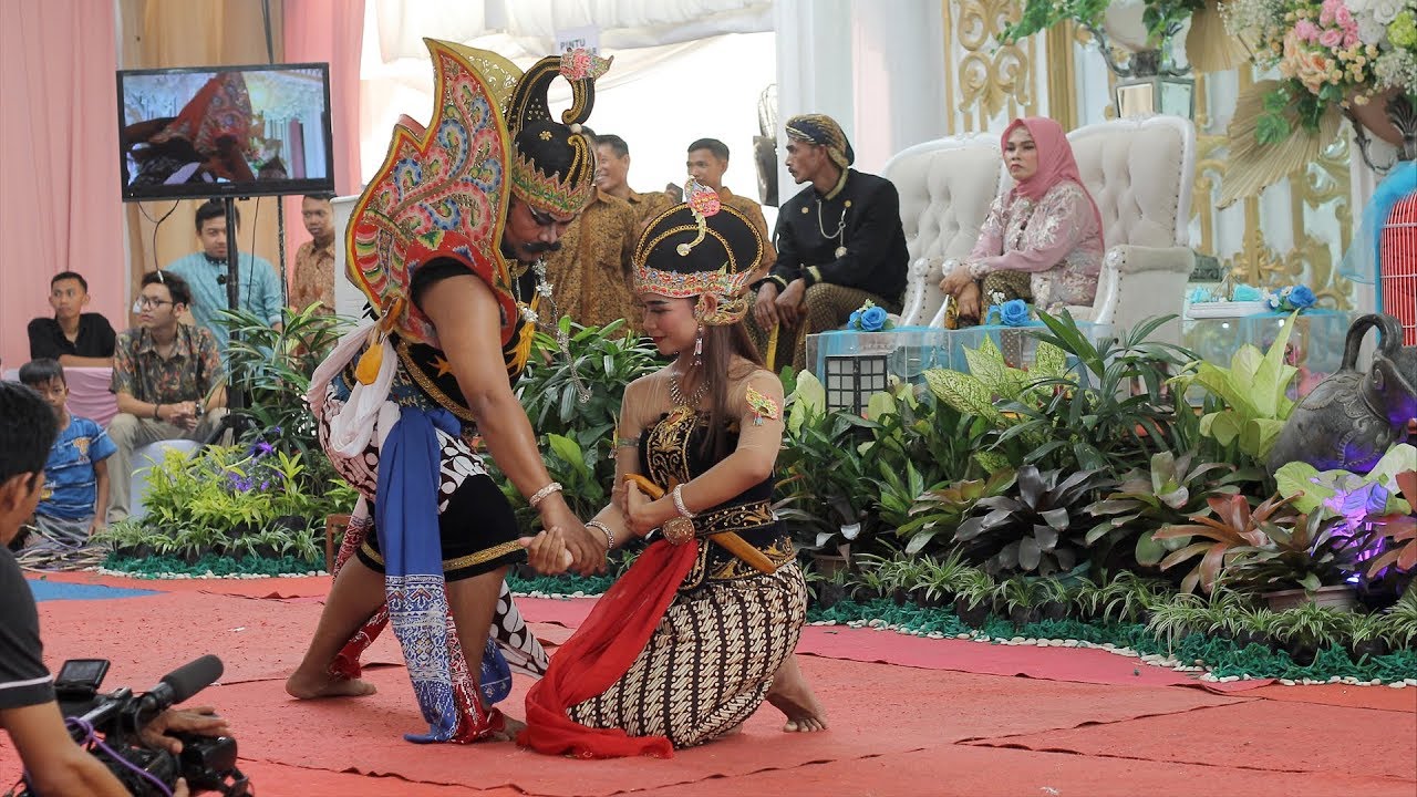 Gatot Koco Gandrung