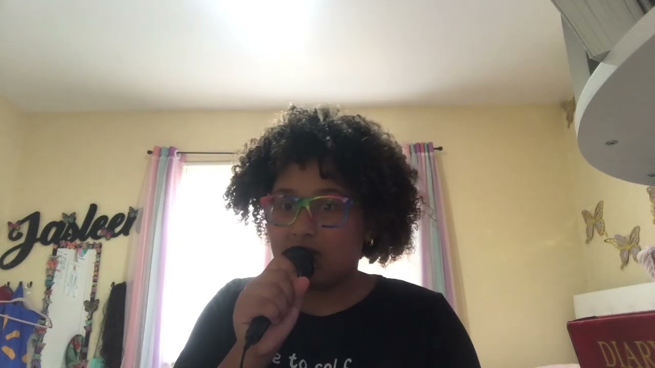 Jasleen does Karaoke to: Queen of Mean from Descendants 3