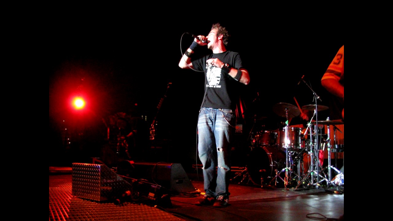 Three Days Grace - Overrated (Live at Blue Cats, Knoxville, TN, USA 22/06/2004)