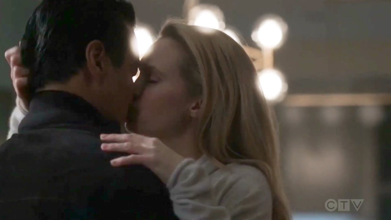 Kissing scene - Morgan and Alex (Fiona Gubelmann and Will Yun Lee) | The GoodDoctor (season 4 )