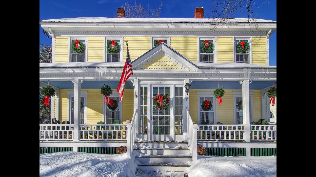 Maine Real Estate - 213 Main Street, Freeport, ME