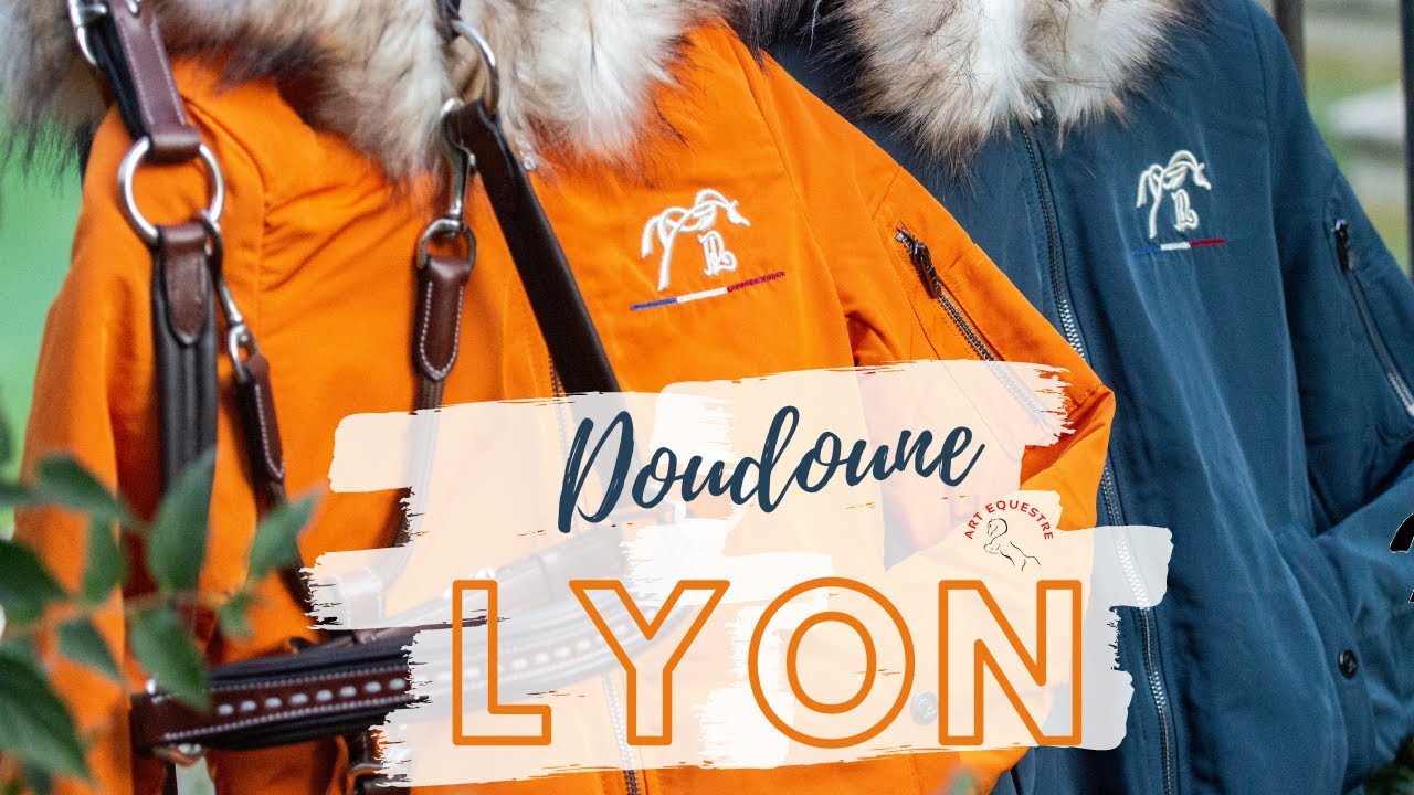 NOUVELLE CO - BOMBER LYON by Pénélope Leprévost