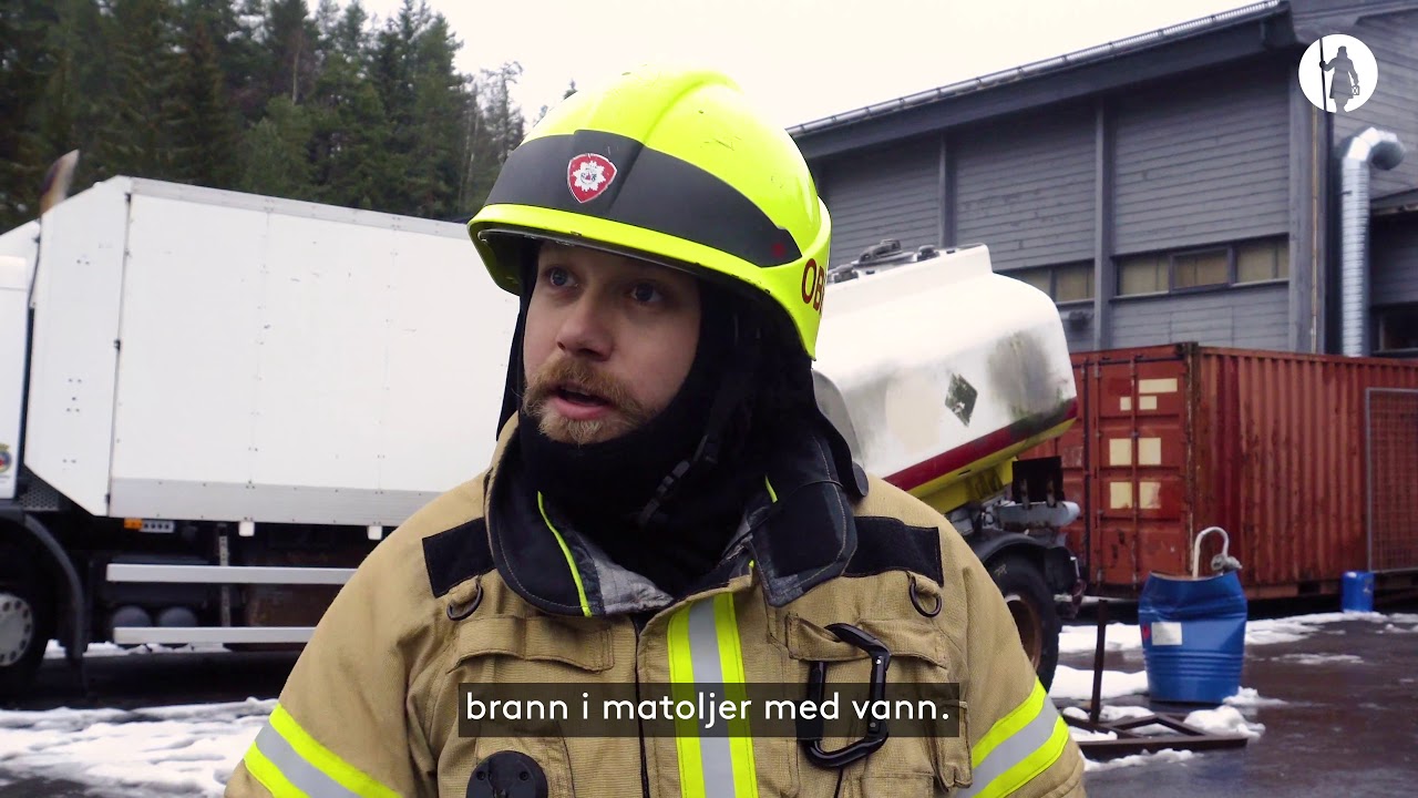 Slik slukker du en brann i matolje