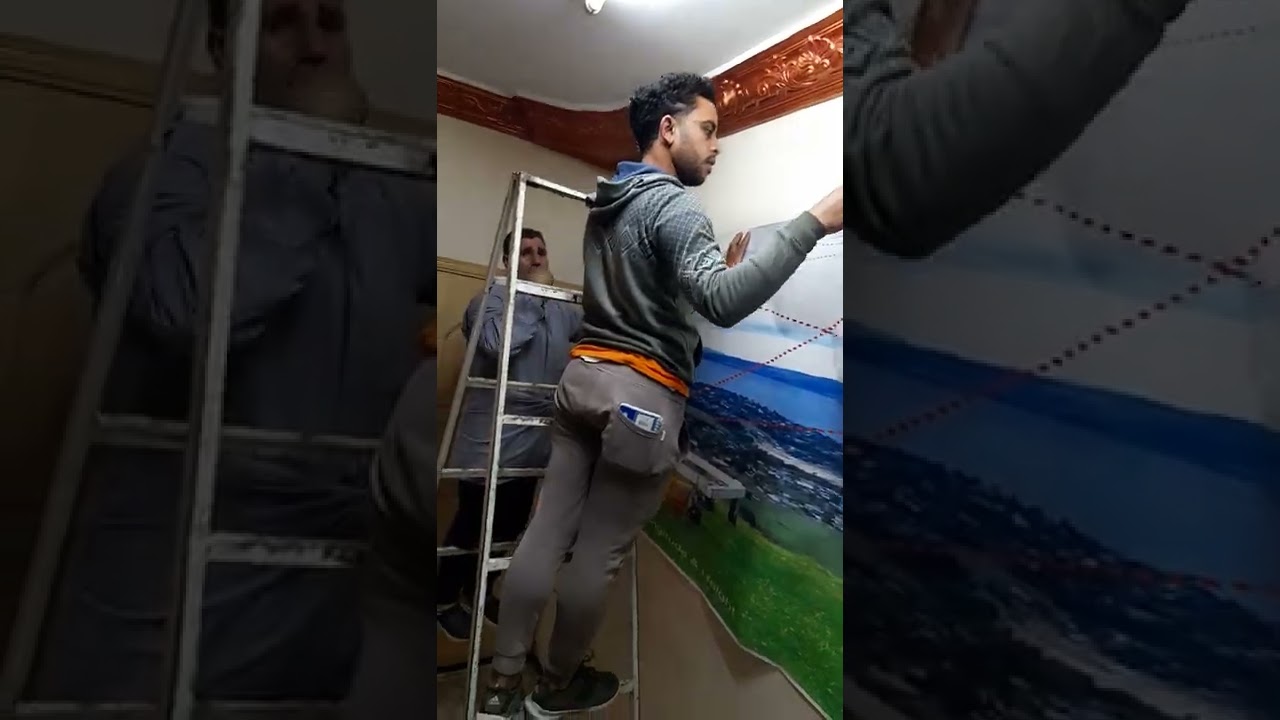 لزق البنر كورق حائط