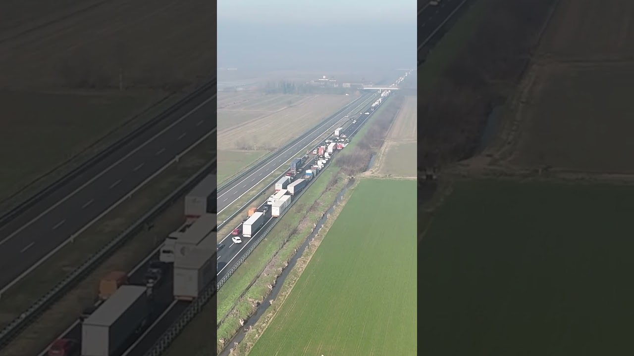 Maxi tamponamento sulla A21: le immagini dal drone