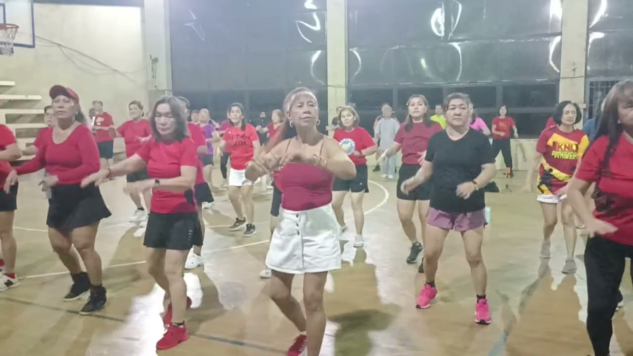 @knlphysicalfitness1425 Monday zumba with ZIN Romer. Music belongs to the rightful owner 