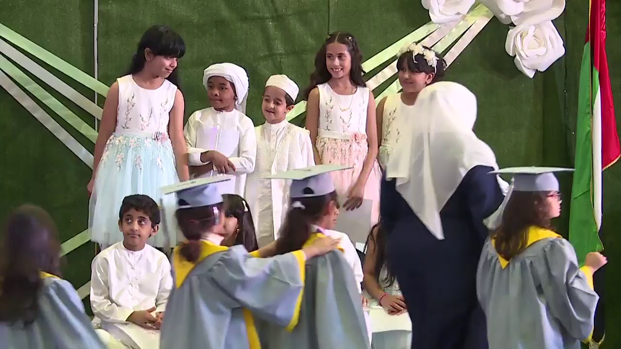 مدرسة دبي للتربية الحديثة  حفل تخرج ( KG2  ( 2017