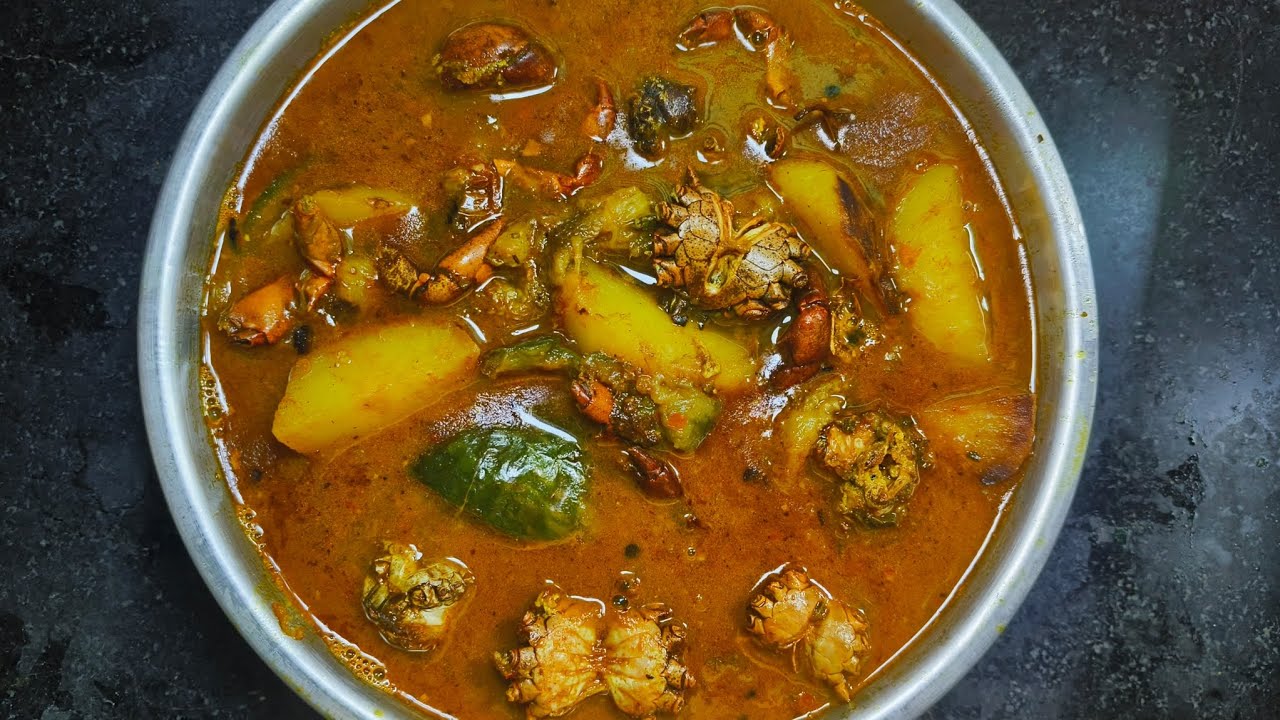 নদীর কাঁকড়া বেগুন দিয়ে অসাধারণ রেসিপি || Begun Diye Kakrar Recipe || Crab Recipe #trending #foryou