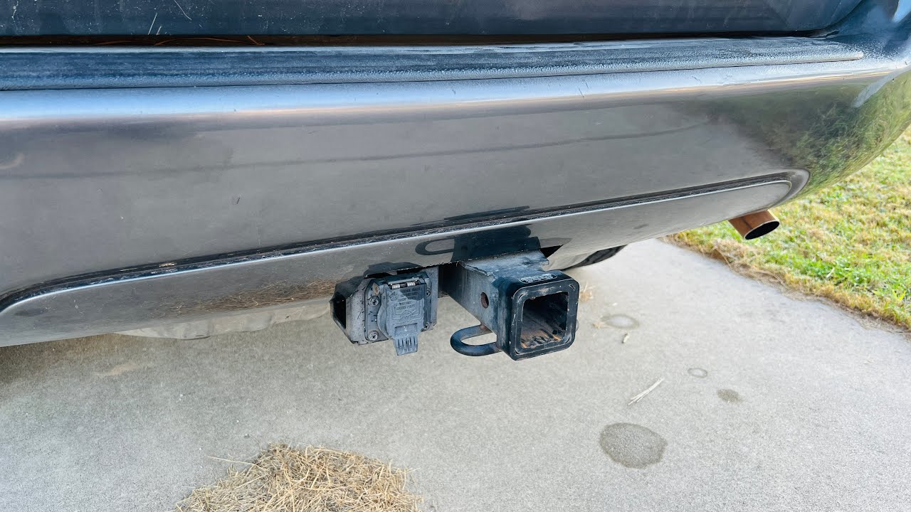 2004 Jeep grand Cherokee hitch installation Ep.13￼
