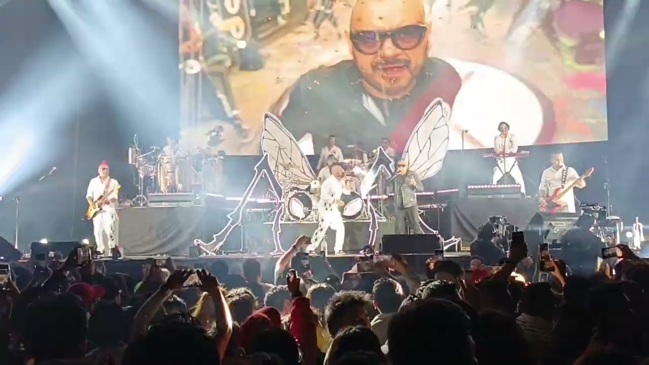 LOS ESTRAMBÓTICOS PALACIO DE LOS DEPORTES MEDLEY: CUCHILLO, MI PARTE VIVA, CERVEZA,NIÑO, ESPERGENCIA