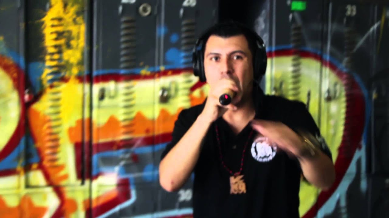 Sonrisa fingida de Mc K-no | #CalleLírica