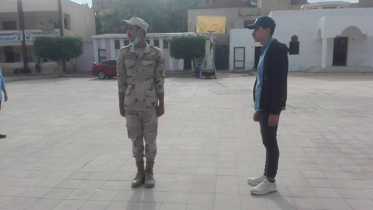 تعليم أولي للثانوية العسكرية(الصفا والإنتباه والدوران وأداء التحية العسكرية)