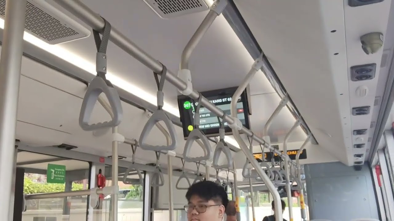 [Electric Buses Joyride!] SMRT Buses BRAND NEW BYD BC12A04 [SG3269K] Onboard Feeder Bus Service 307