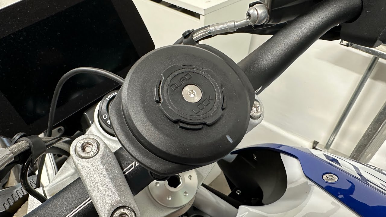 Quad Lock Wireless Charging Head : how to install and how to use guide