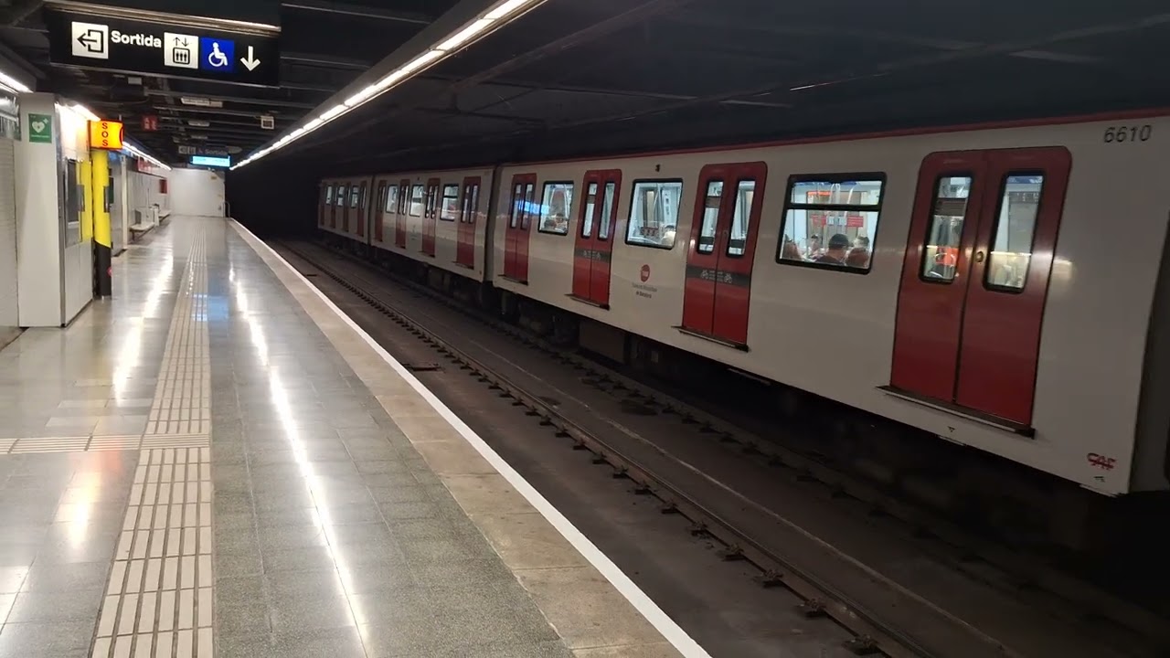 Metro Barcelona: Baro de Viver L1 ( Serie 6000 )