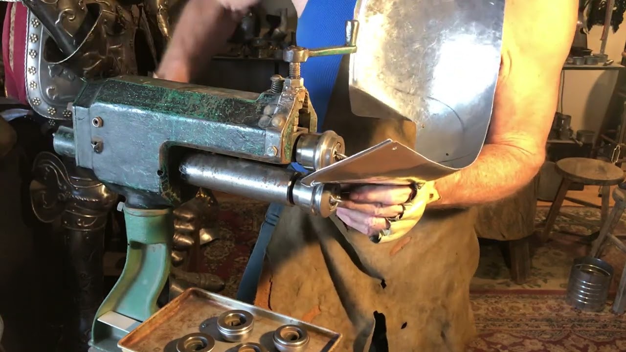 Комплект наплечников (2 шт.) #средневековье #шлемвозрождения #доспехи #сталь #рыцарскийшлем