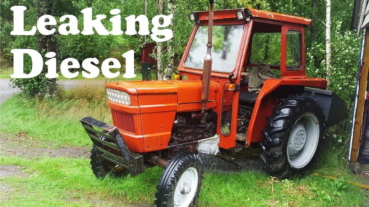 Where did all the diesel go? Changing fuel filter on our Fiat 440 tractor
