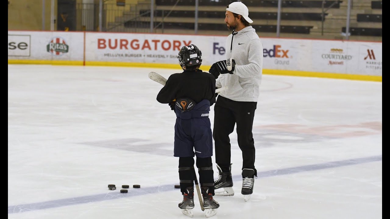 2030 draft-eligible prospect Alex Letang skates with dad Kris