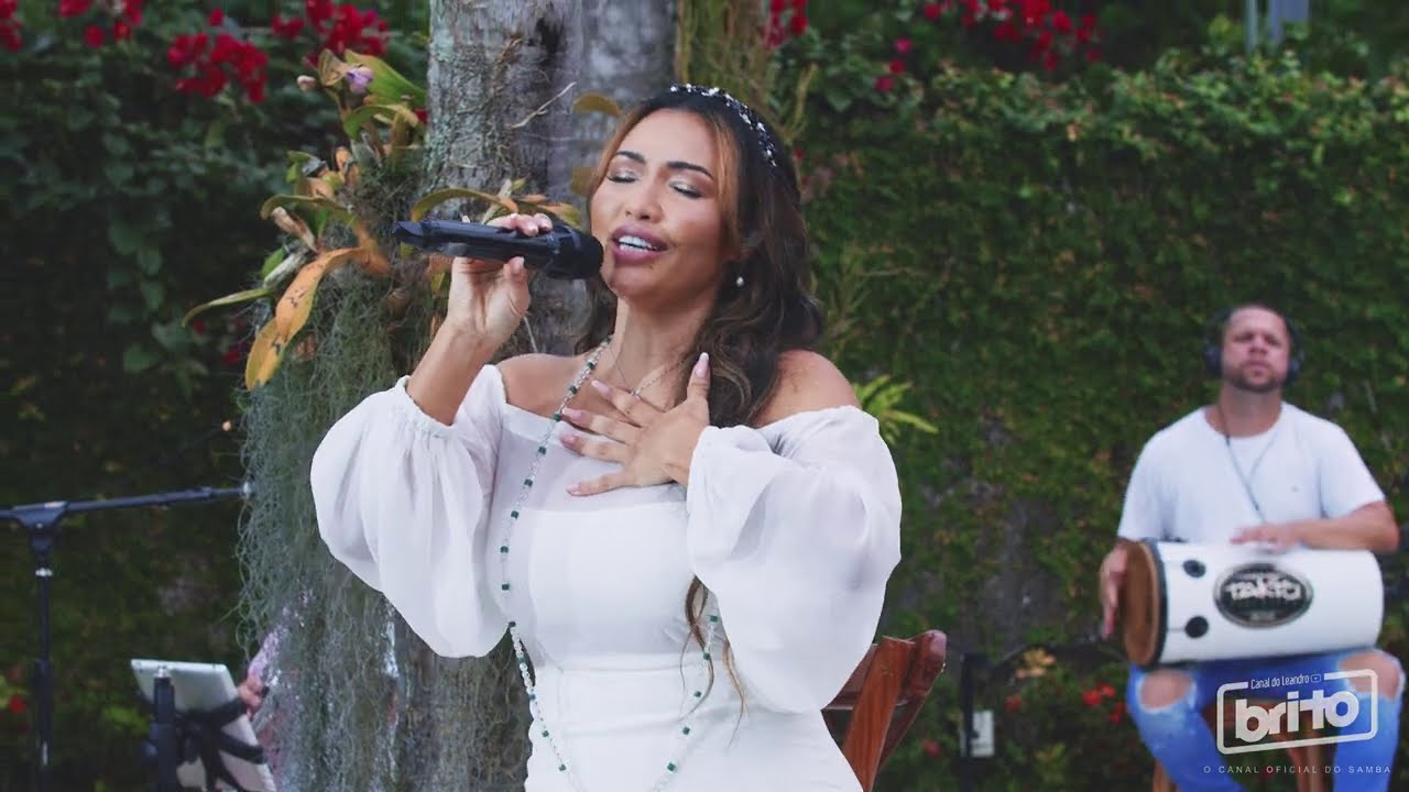 SAMBA RAIZ - Karinah - Clareou / Senhora Rezadeira / Canto das Três Raças