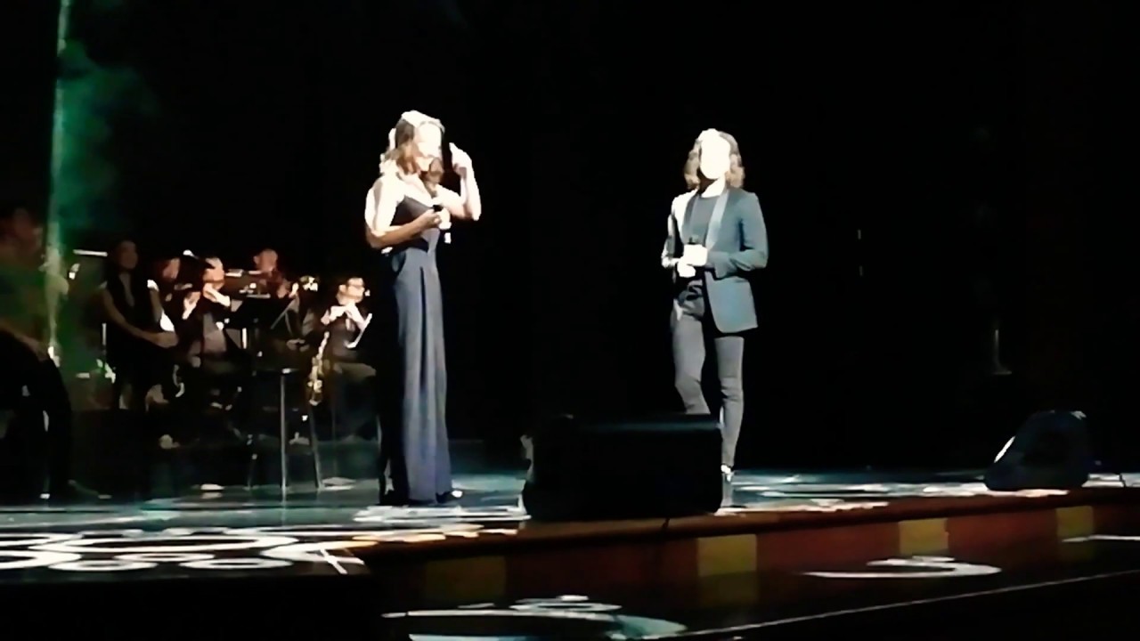 Claire-Charlotte & Riccardo Maccaferri sing 