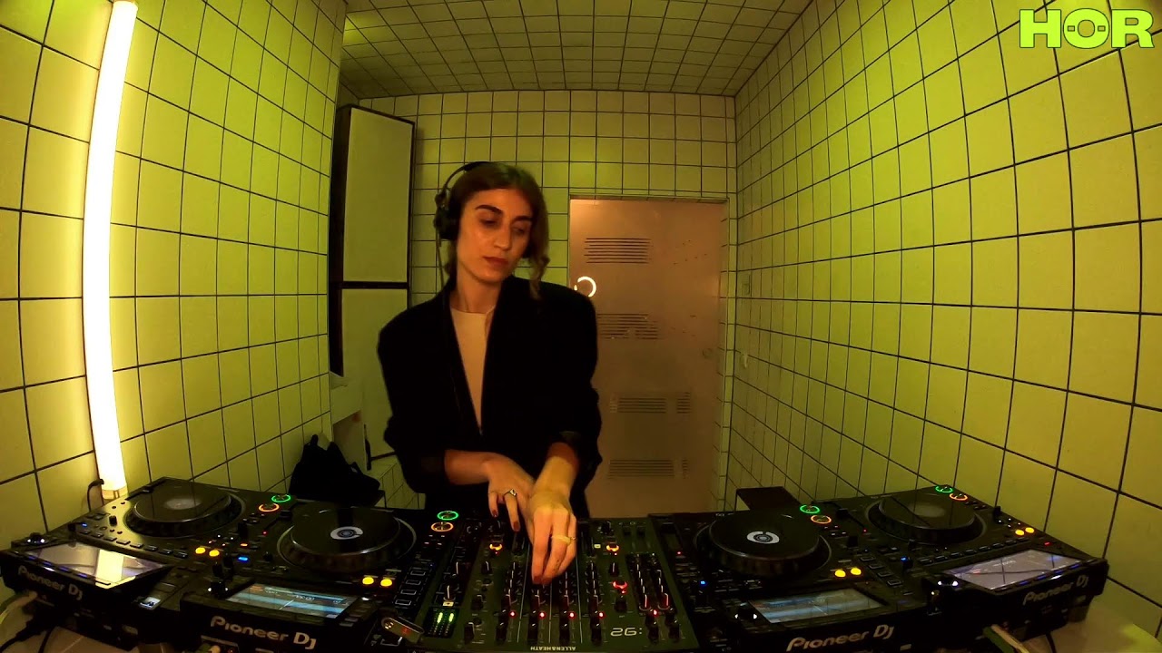 Mass Invites - Lea Occhi | HÖR - Feb 3 / 2022
