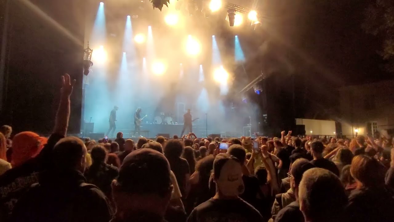 Mass hysteria mennecy fest 2025.