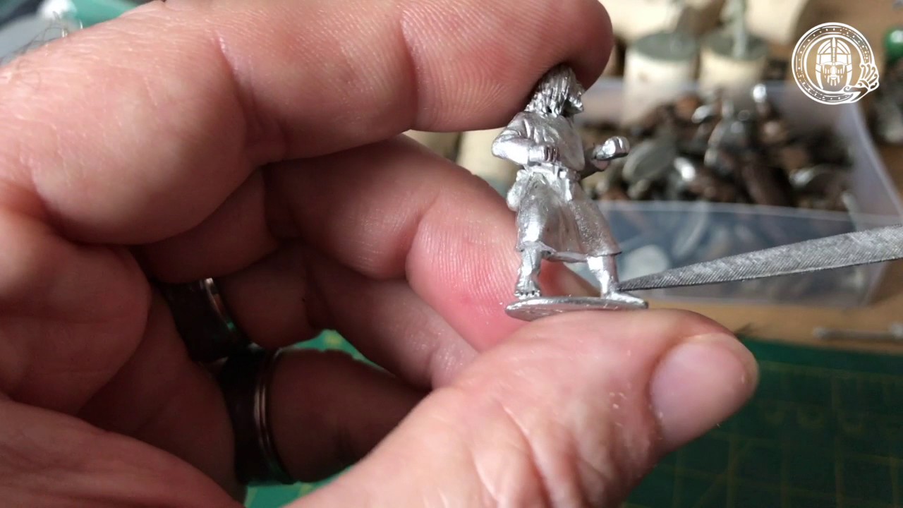 Preparing 28mm figures for painting