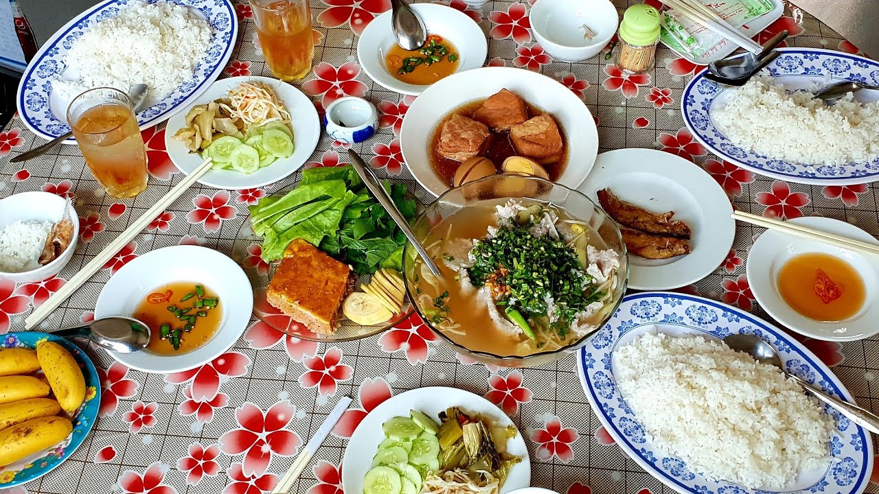 Food For Good #188: Về Vĩnh Long nhớ mãi cá trèn muối chiên và mắm chưng Tân Tân
