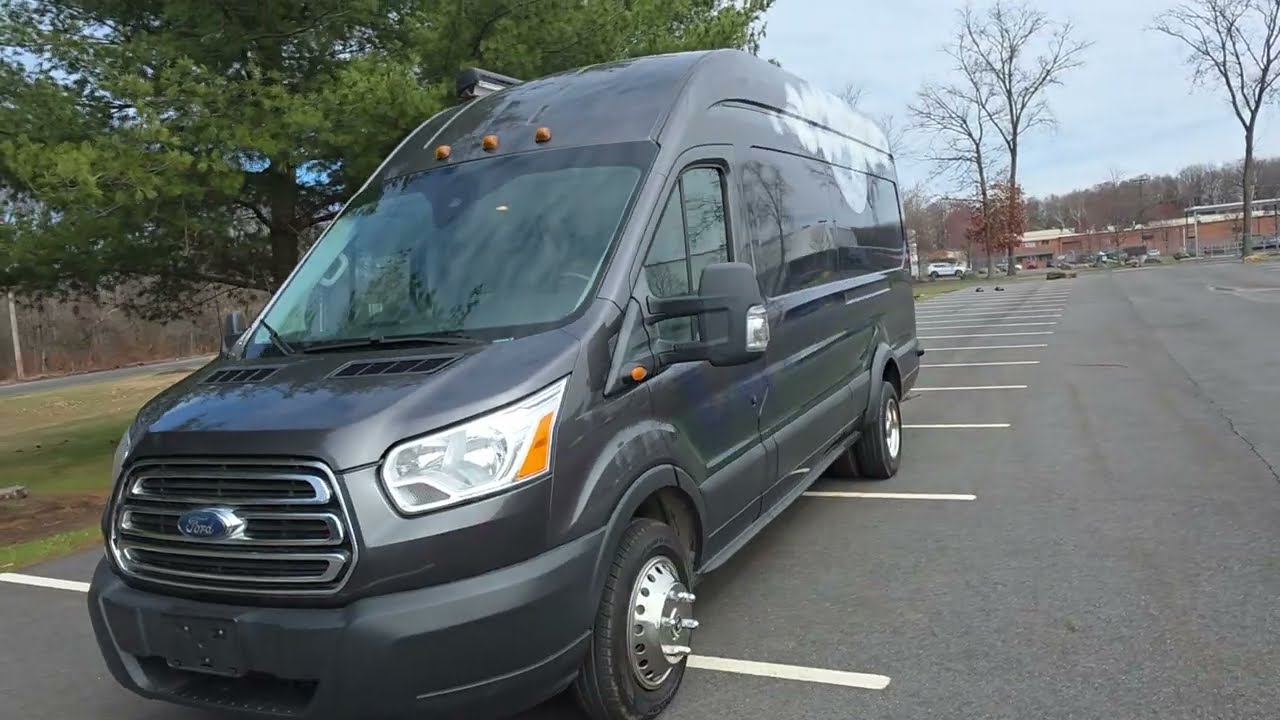 Виртуальный тест-драйв и осмотр Ford Transit 350 Turbo Diesel 2018 года в формате 4K.