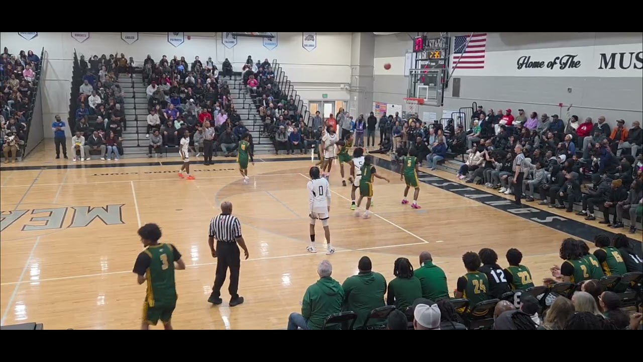 Seneca Valley High School vs Meade High School    4A Boys Basketball Quarter-Finals