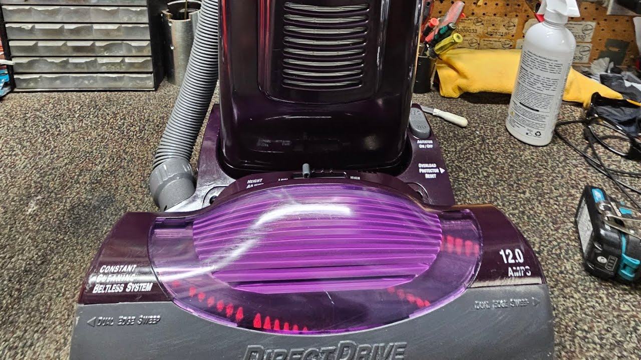¿Cómo cambiar el cable de una vacuum Kenmore upright. 