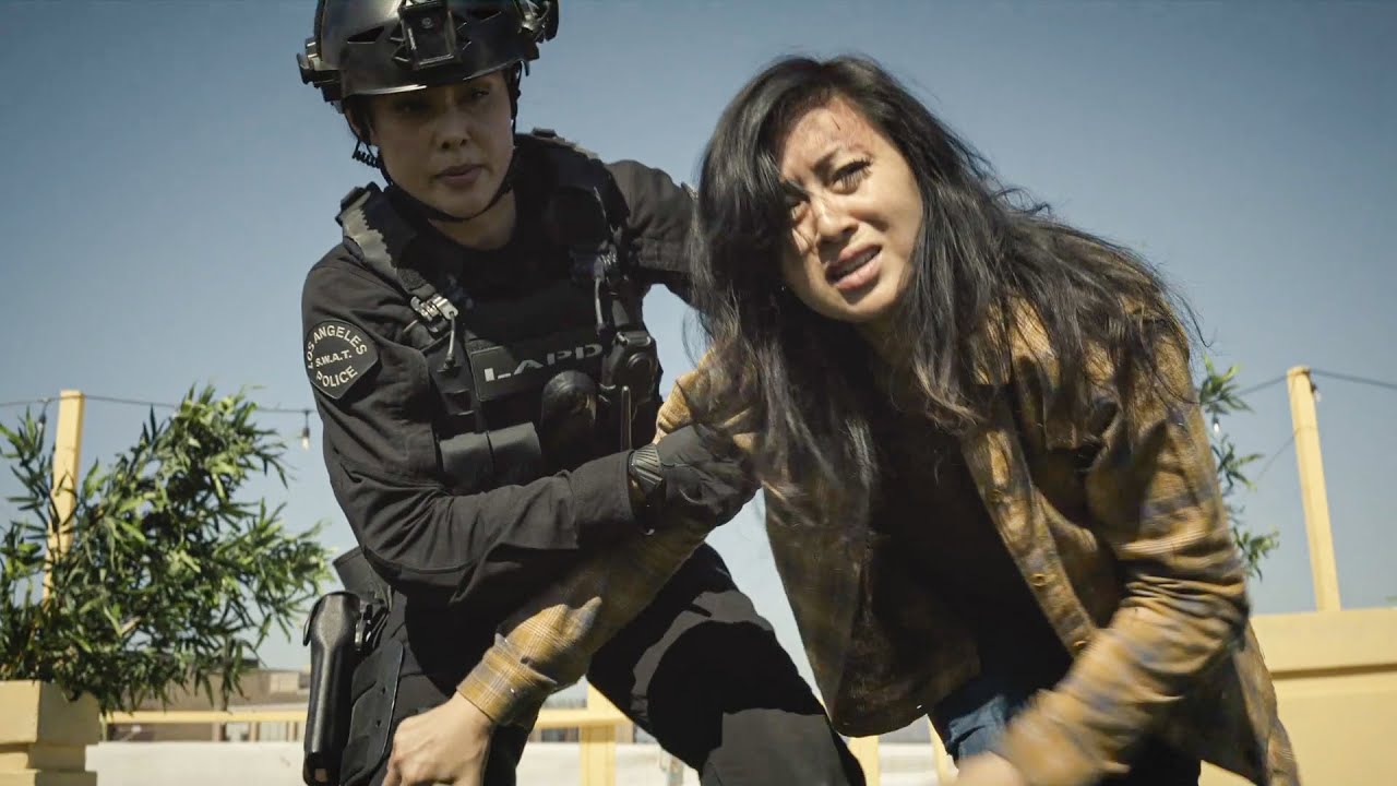 SWAT Rookie Saves Woman After Explosion - S.W.A.T. 5x17