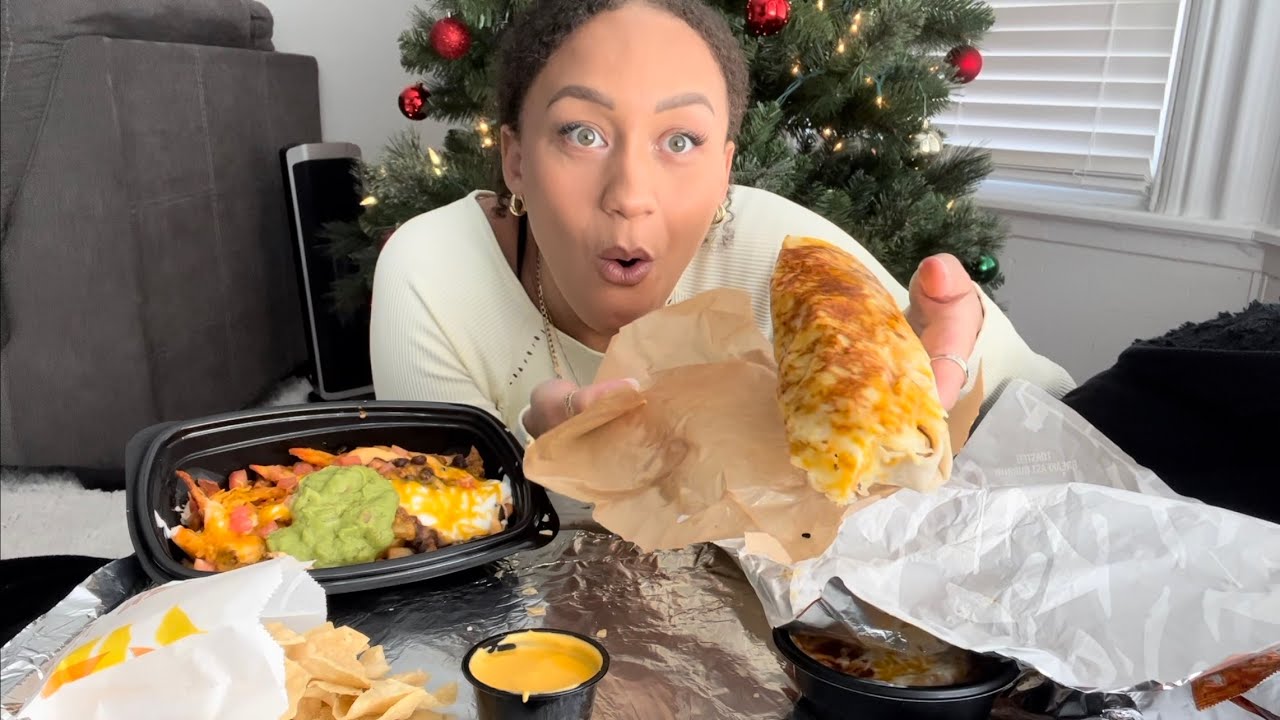 Taco Bell Mukbang(grilled cheese burrito, 7-layer nacho fries, quesarito, etc.) lots of talking 😁