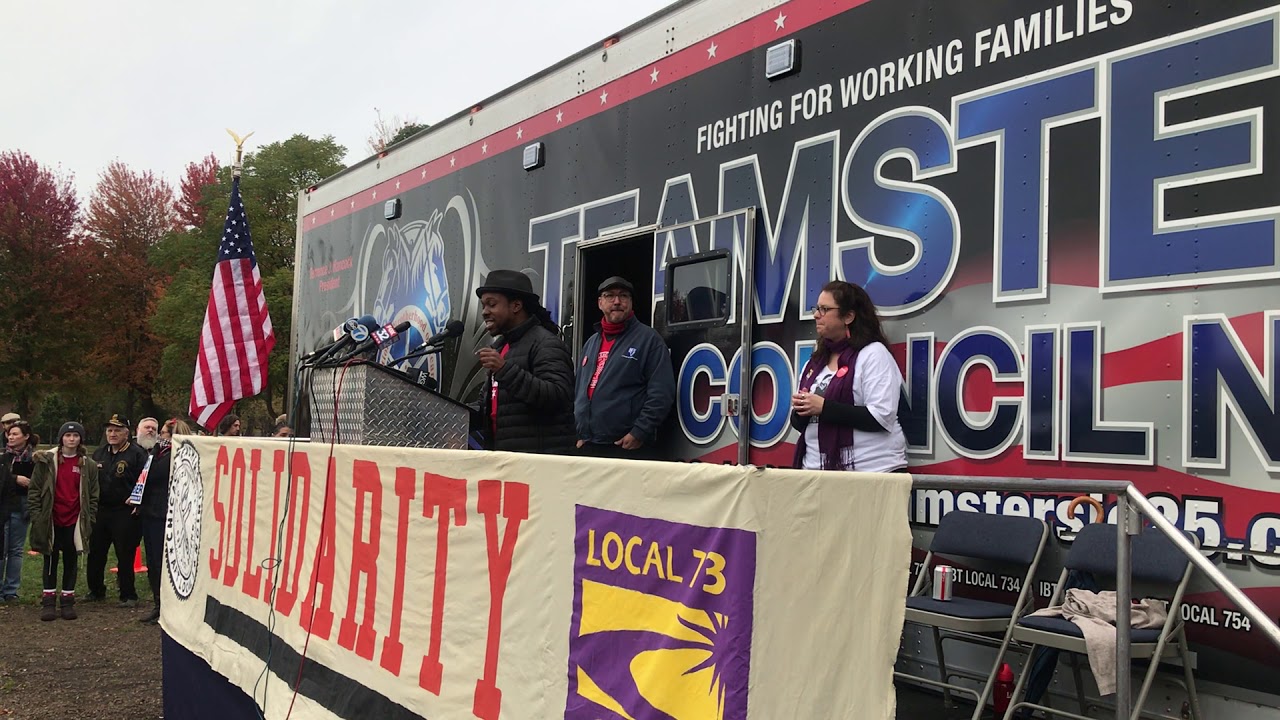 WFP's Maurice Mitchell joins rally with striking Chicago teachers