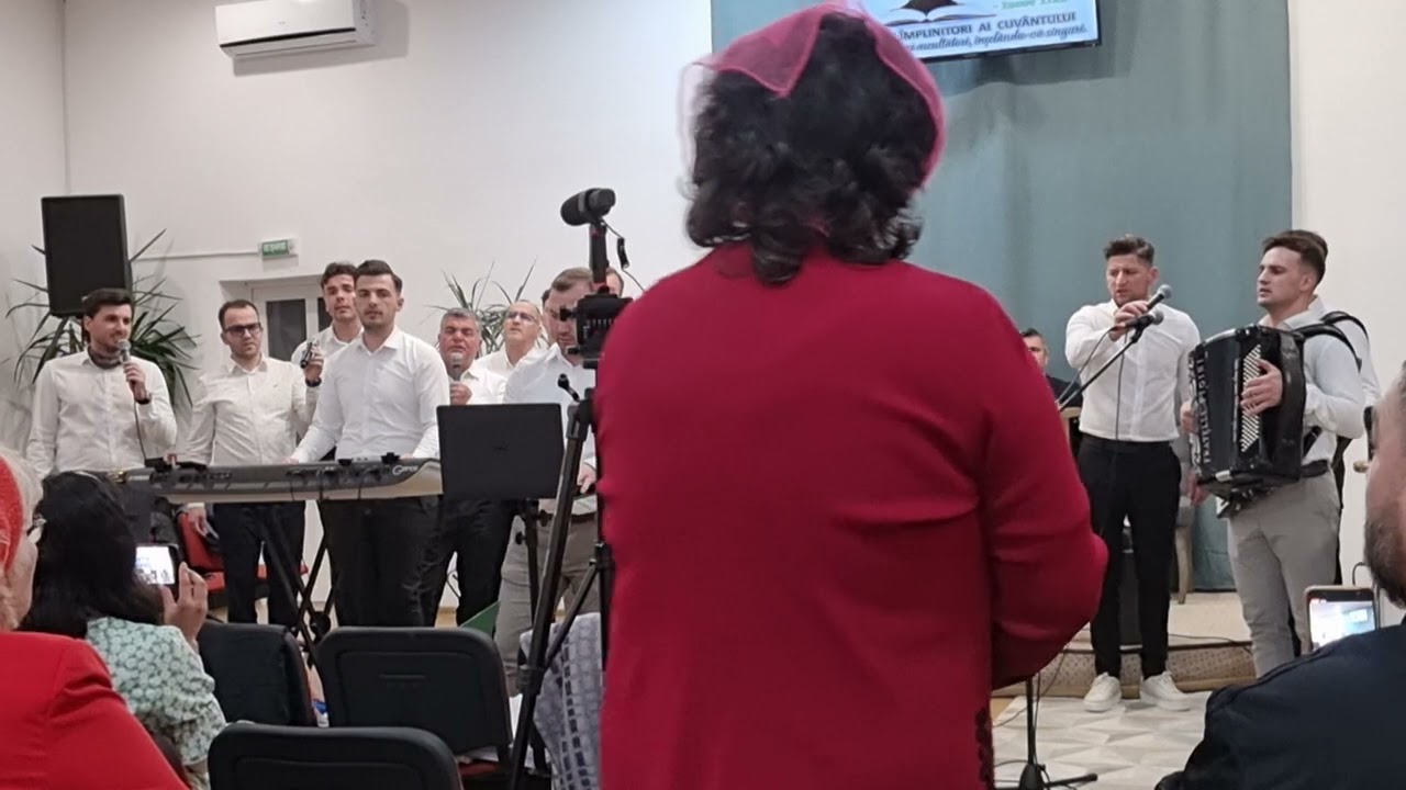Grupul bărbătesc al Biserici Betania din Arad lauda pe Dumnezeu la Biserica Penticostală din Deta