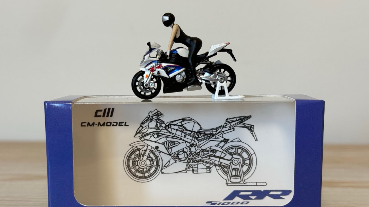 CM Model 1:64 BMW S1000RR Motorcycle with Figure