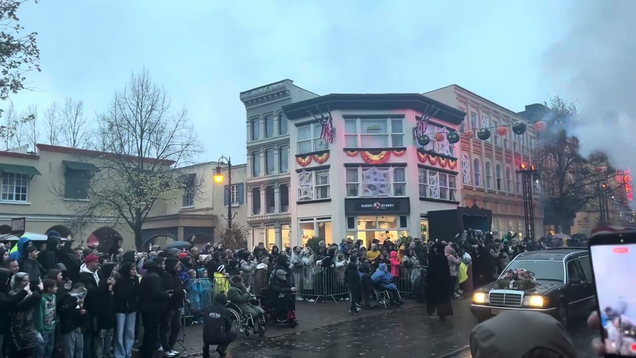 Halloween Parade im Movie Park Germany
