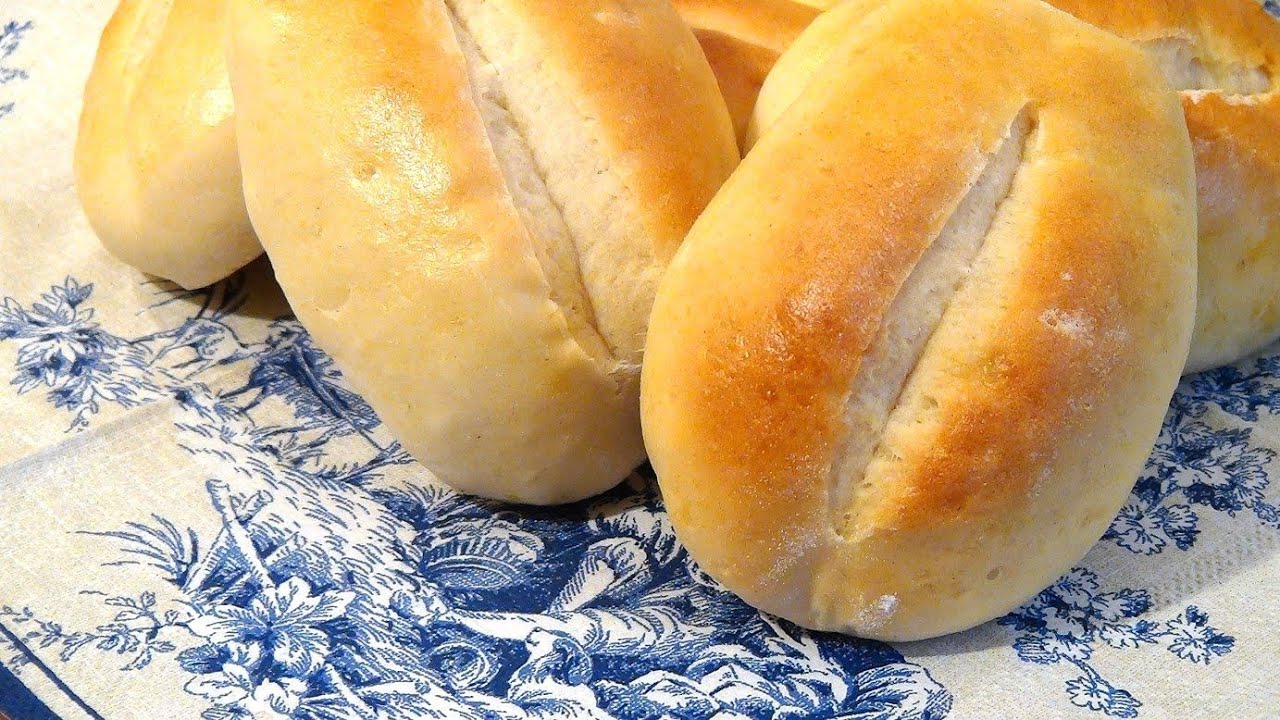 Milchbrötchen aus Dinkelmehl selber backen / Rezept Video