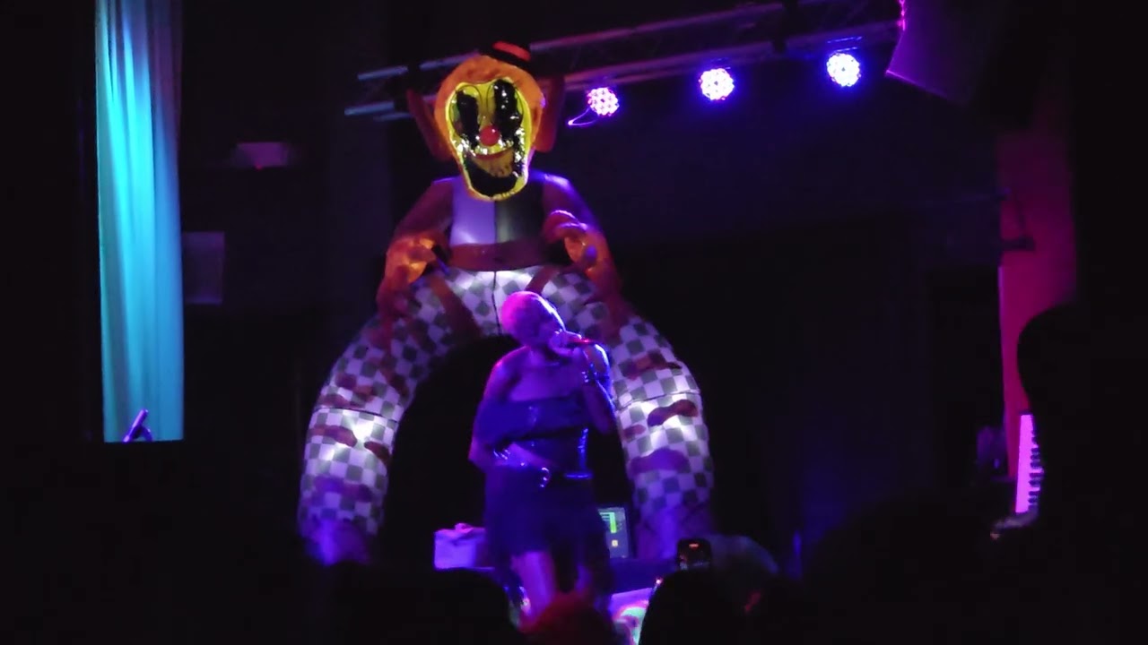 LustSick Puppy  Metro gallery