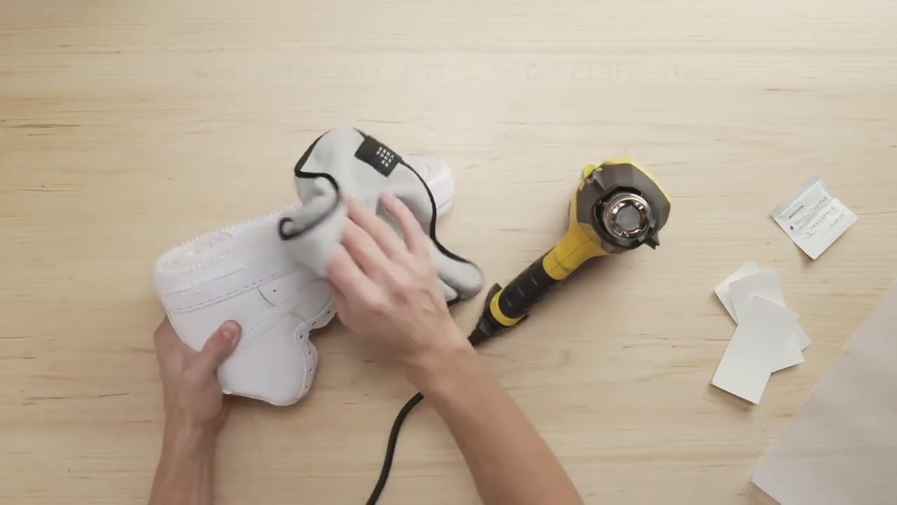 Reshoevn8r プレミアムシューズ&スニーカークリーニングキット　ソールシールド使用方法　RESHOEVN8　Sole+Shields+V3