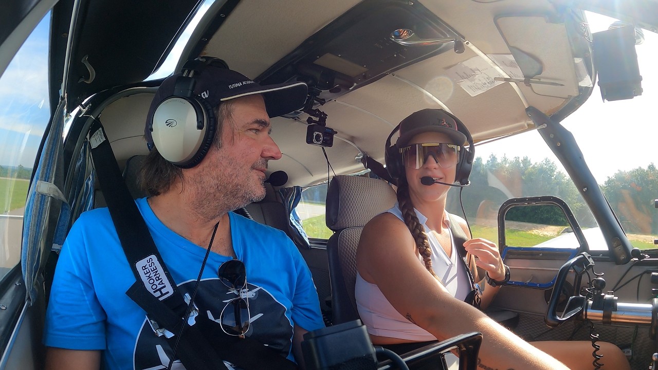 Donut Flight! Maddi Flies the Comanche For Breakfast! | Pensacola Roscoe Field (82J) to Milton (2R4)